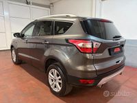 Usata Ford Kuga S 120 CV (88 kW) 2018 Grigio SUV