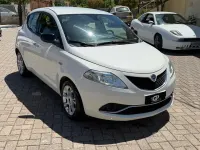 Usata Lancia Ypsilon Platinum 69 CV (50 kW) 2016 Bianco Utilitaria