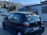 Usata Toyota Aygo 68 CV (50 kW) 2011 Nero Utilitaria