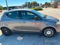 Usata Lancia Ypsilon 69 CV (50 kW) 2012 Grigio Utilitaria