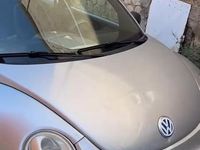 Usata VW New Beetle 101 CV (74 kW) 2005 Grigio Utilitaria