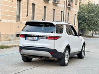 Usata Land Rover Discovery 5 250 CV (183 kW) 2021 Polaris white SUV