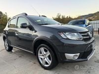 Usata Dacia Sandero Stepway 90 CV (66 kW) 2016 Grigio Berlina