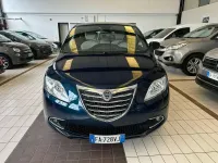 Usata Lancia Ypsilon Platinum 69 CV (50 kW) 2015 Blu/azzurro Utilitaria