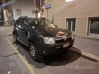 Usata Dacia Duster 105 CV (77 kW) 2011 Nero SUV
