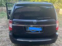 Usata Lancia Voyager 163 CV (119 kW) 2012 Nero Monovolume