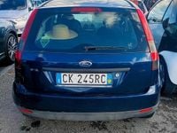 Usata Ford Fiesta 73 CV (53 kW) 2003 Blu Utilitaria