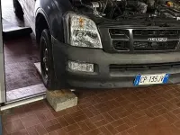 Usata Isuzu D-Max 101 CV (74 kW) 2005 Bianco SUV