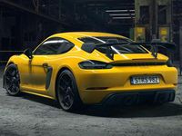 Nuova Porsche Cayman GT4 2026 Giallo racing Coupé