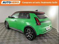 Usata Renault R5 110 kW (150 CV) 2025 Verde Utilitaria
