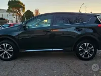 Usata Toyota RAV4 125 CV (91 kW) 2015 Nero SUV