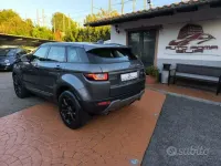 Usata Land Rover Range Rover evoque SE Dynamic 150 CV (110 kW) 2018 Grigio scuro SUV
