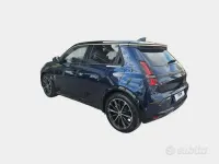 Usata Renault 5 E-Tech Komfort 77 kW (106 CV) 2025 Bluazzurro Berlina