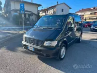 Usata Mercedes V220 122 CV (89 kW) 2002 Nero Monovolume