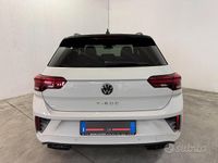Usata VW T-Roc R-line 150 CV (110 kW) 2023 Grigio SUV