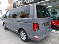 Usata VW Multivan Generation Six 150 CV (110 kW) 2022 Grigio Furgone