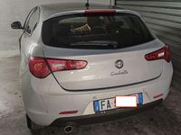 Usata Alfa Romeo Giulietta Distinctive 105 CV (77 kW) 2015 Argento Utilitaria