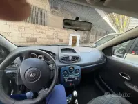 Usata Renault Clio II 75 CV (55 kW) 2007 Grigio Berlina