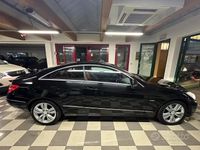 Usado Mercedes E250 Avantgarde 205 CV (150 kW) 2010 Negro Coupe