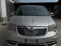 Usata Lancia Voyager 163 CV (119 kW) 2013 Grigio Monovolume