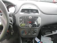 Usata Fiat Grande Punto 75 CV (55 kW) 2014 Grigio Utilitaria