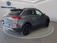 Usata VW T-Roc Life 150 CV (110 kW) 2023 Grigio SUV