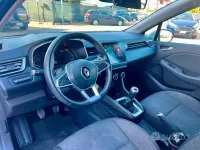 Usata Renault Clio V SE 75 CV (55 kW) 2020 Bianco Berlina