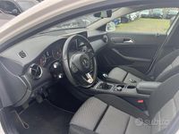 Usata Mercedes GLA200 143 CV (105 kW) 2018 Bianco SUV