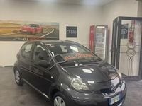 Usata Toyota Aygo Connect Style 67 CV (49 kW) 2010 Grigio Utilitaria