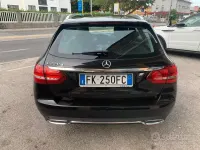 Usata Mercedes C220 Business 170 CV (125 kW) 2017 Nero Station wagon