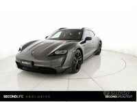 Usata Porsche Taycan 4 Cross Turismo Cross Turismo 300 kW (408 CV) 2023 Nero Station wagon