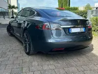 Usata Tesla Model S 169 kW (230 CV) 2021 Grigio Utilitaria