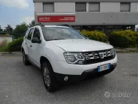 Usata Dacia Duster Lauréate 114 CV (83 kW) 2017 Bianco SUV