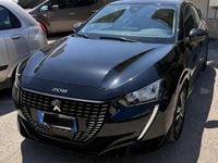 Usata Peugeot 208 Allure 75 CV (55 kW) 2022 Nero Utilitaria