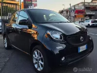 Usata Smart ForFour Prime 71 CV (52 kW) 2017 Nero Utilitaria