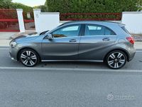 Usata Mercedes A180 109 CV (80 kW) 2017 Grigio Berlina