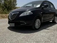 Usata Lancia Ypsilon 95 CV (69 kW) 2012 Bluazzurro Utilitaria