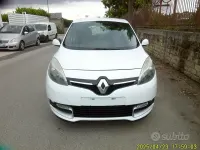 Usata Renault Scénic 110 CV (80 kW) 2014 Bianco Monovolume
