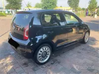 Usata VW up! Highline 75 CV (55 kW) 2012 Nero Utilitaria