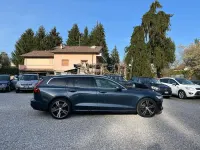 Usata Volvo V60 Inscription 190 CV (139 kW) 2018 Blu Station wagon