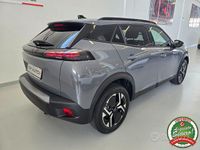 Usata Peugeot 2008 Allure 101 CV (74 kW) 2024 Grigio SUV