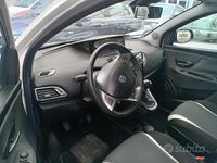Usata Lancia Ypsilon S 69 CV (50 kW) 2014 Bianco Utilitaria