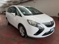 Usata Opel Zafira Tourer Cosmo 149 CV (109 kW) 2013 Bianco Monovolume