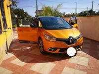 Usata Renault Scénic IV 110 CV (80 kW) 2017 Giallo Monovolume