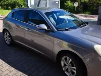 Usata Alfa Romeo Giulietta Distinctive 140 CV (102 kW) 2011 Grigio Utilitaria