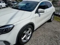 Usata Mercedes GLA180 122 CV (89 kW) 2017 Bianco SUV