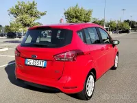 Usata Ford B-MAX Titanium 100 CV (73 kW) 2017 Rosso Monovolume
