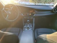 Usata Alfa Romeo Giulia Super 180 CV (132 kW) 2018 Grigio Berlina