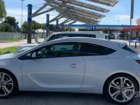 Usata Opel Astra GTC 165 CV (121 kW) 2012 Berlina