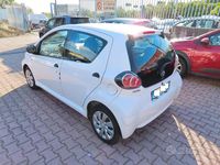Usata Toyota Aygo Connect Style 68 CV (50 kW) 2012 Bianco Utilitaria